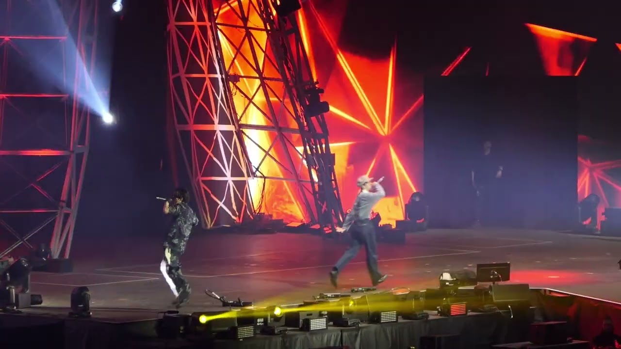 ATEEZ - Medley - [TOWARD THE LIGHT: WILL TO POWER] - PARIS - La Défense Arena - 22.02.25‐