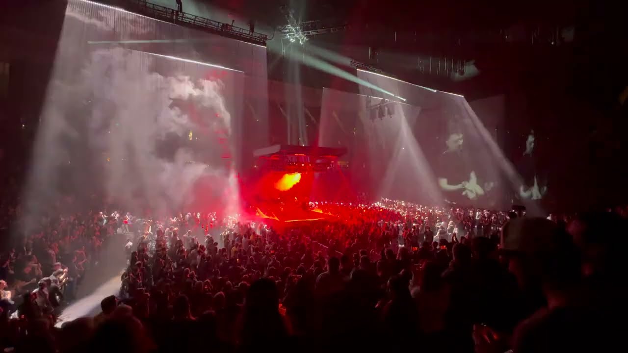 NINE INCH NAILS ft. Boy Noize- As Alive As You Need Me To Be (TRON Ares) Honda Center 3/10/26