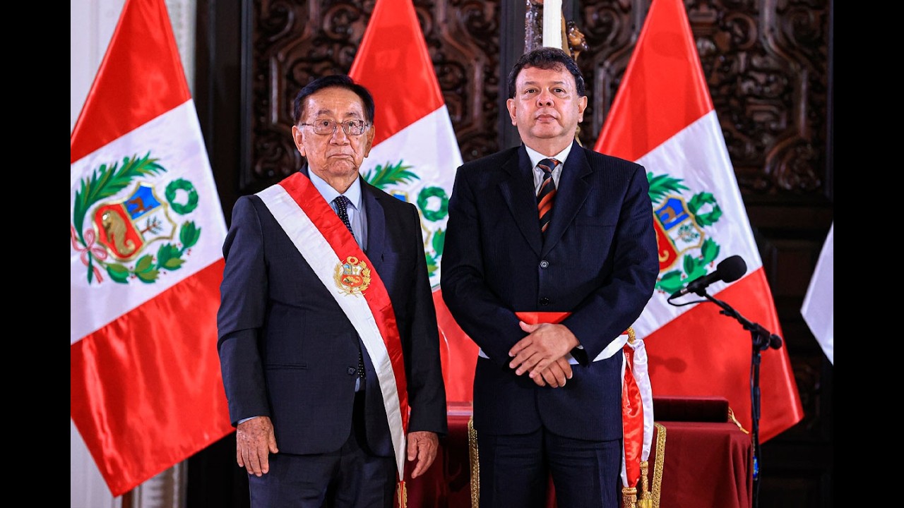Juan Carlos Carrasco juramenta como nuevo ministro de Salud
