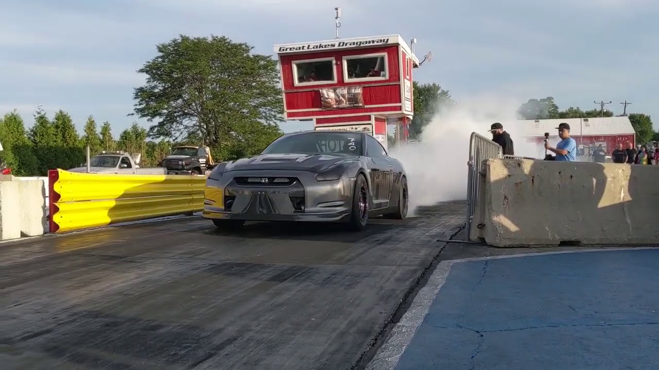 R35 GT-R goes 7.0 @ 204MPH - MoTec Tuned - Boostin Performance GTR - Great Lakes Dragaway Drag Way