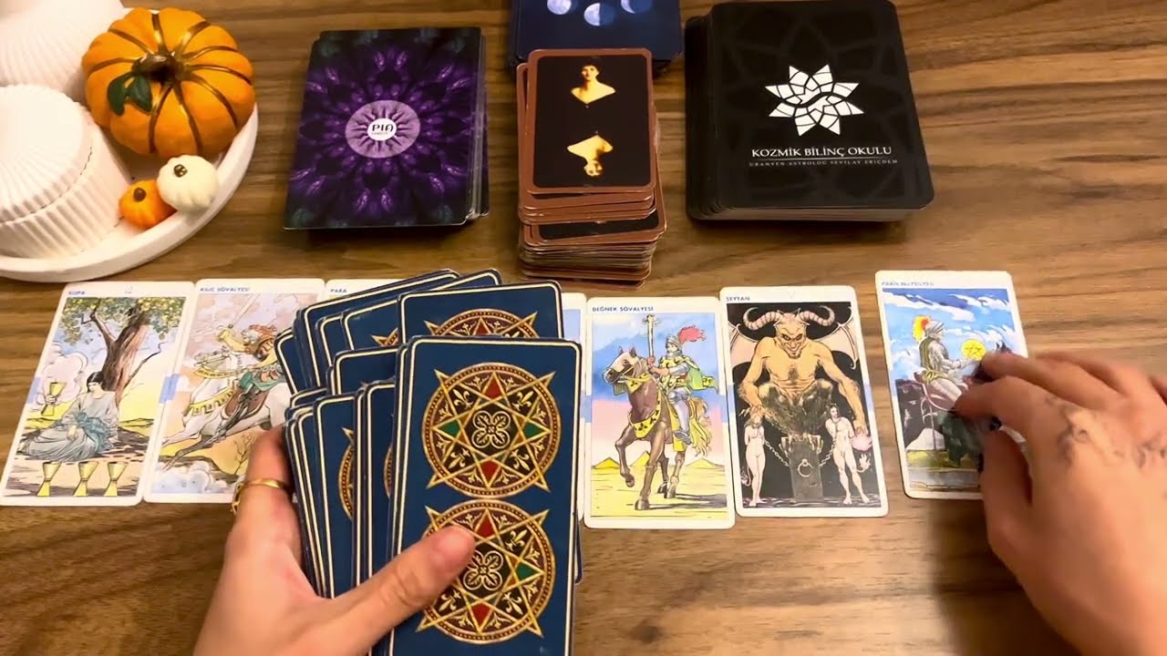 Tarot~Katina | aklındaki kişinin seninle ilgili niyeti nedir? Seni nasıl görüyor? Düşünceleri ne? 🌸