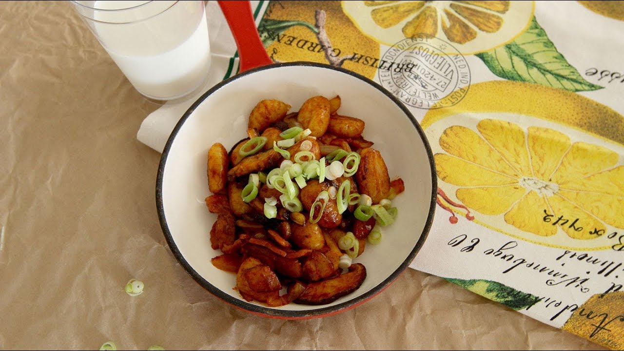 Gnocchi with topokki sauce '뇨끼 기름 떡볶이' - jibbob.com