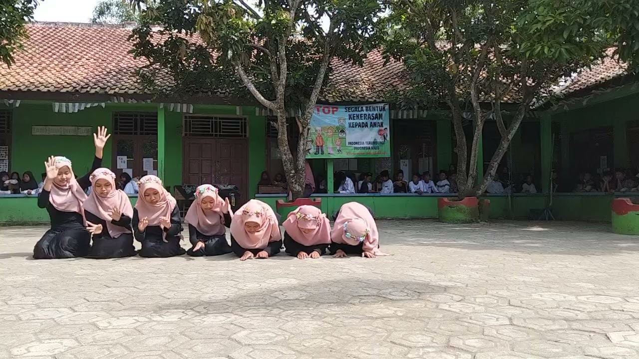 Tari Islami dari Kelas VI MI AL MANAAR UJUNGMANIK