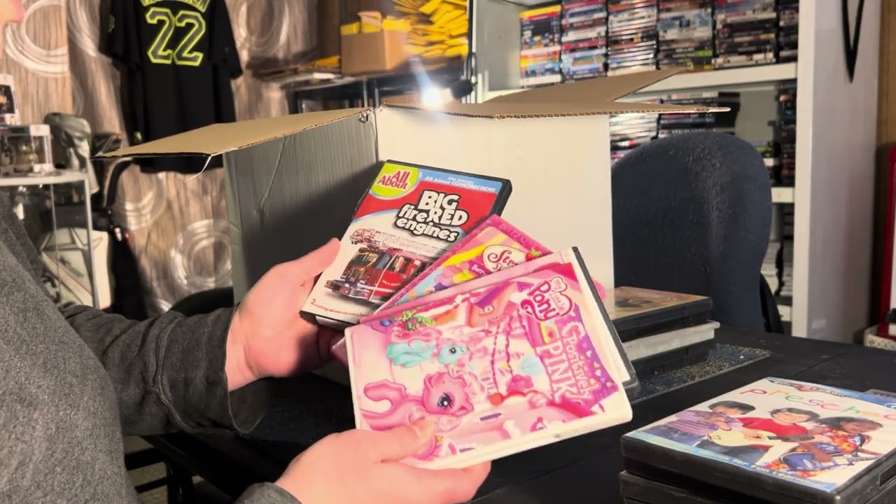 Second and Charles Mystery Box 50 - DVD / Blu Ray - Unboxing Video #4
