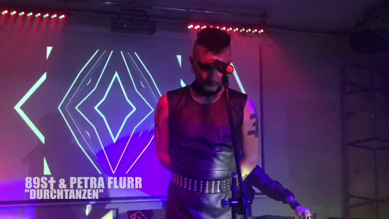 89S† & PETRA FLURR 