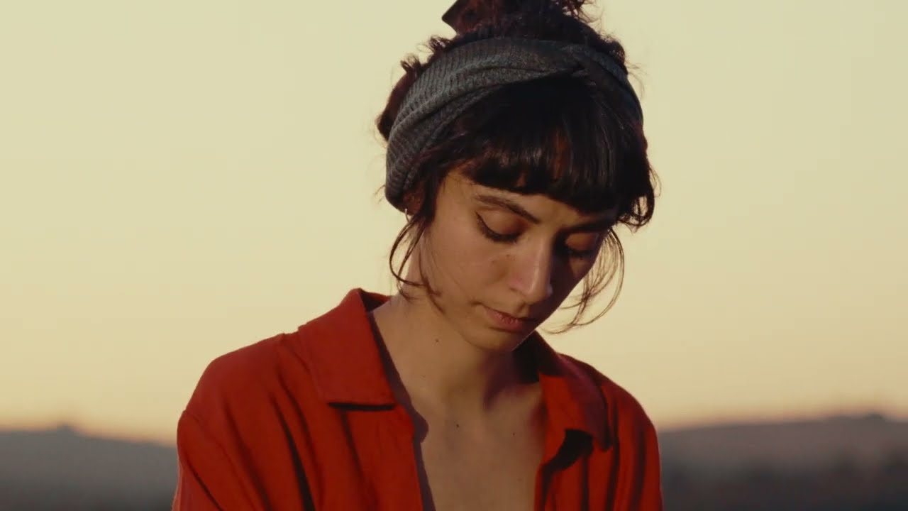Alicia Reyes - Aquatic roots | For the ones who wonder