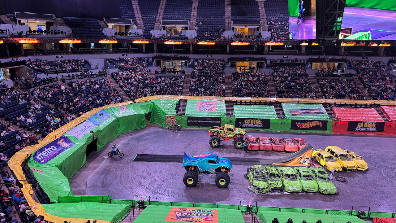 Hot Wheels Monster Trucks Live - w/Special Guest Liam! - Target Center, Minneapolis, MN