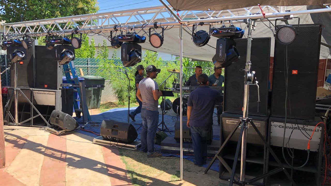 JBL SRX 725 speakers & Cerwin Vega SUBs, & Grupo Distancia Guerrerense en Fresno, CA