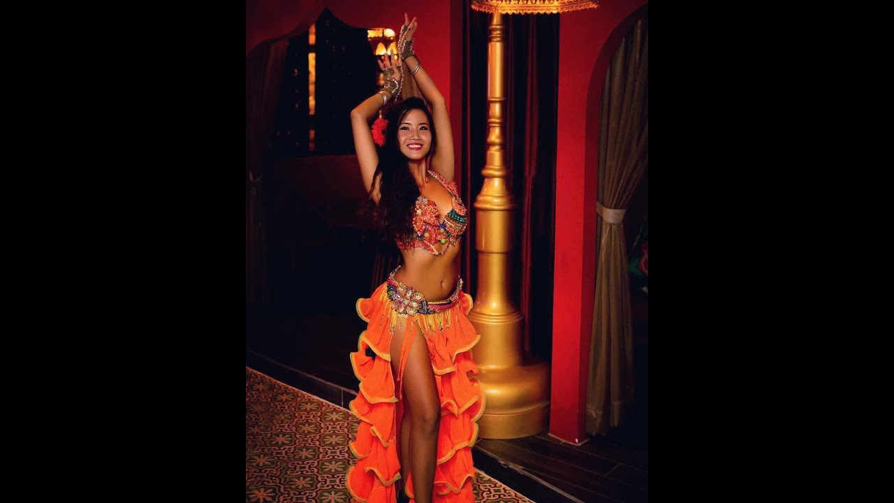BELLY DANCER Ho Lan - 