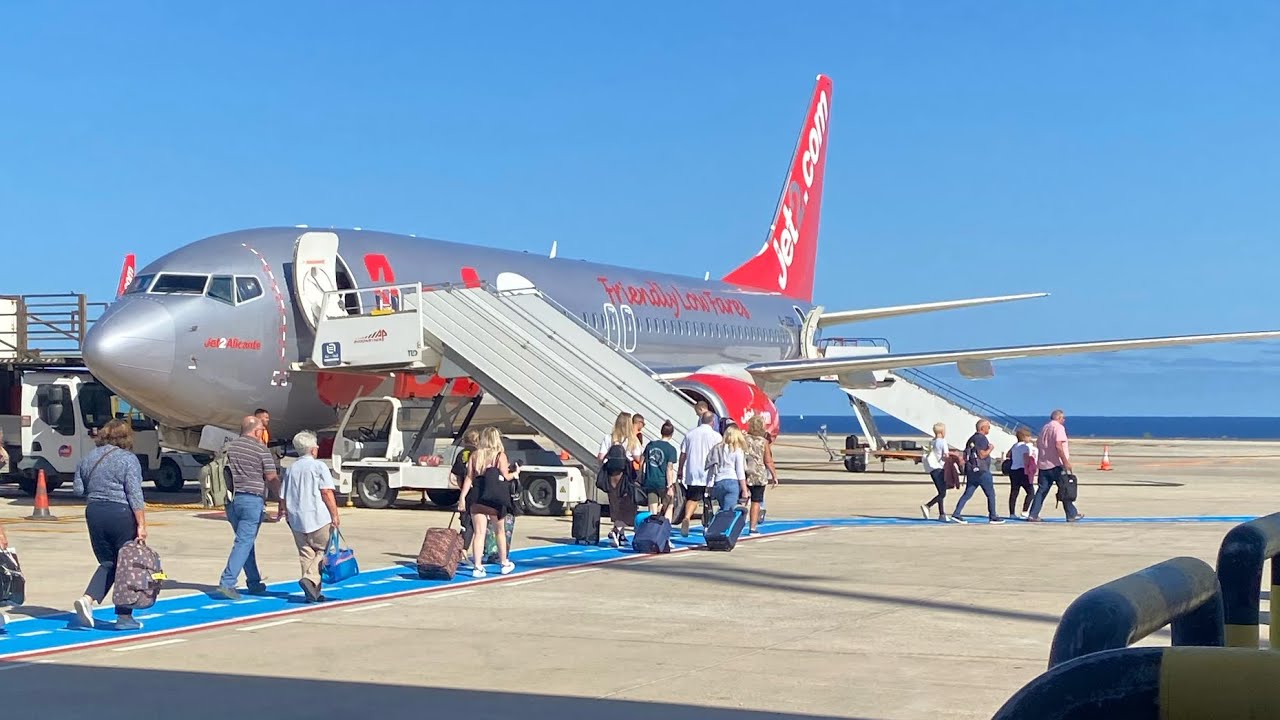 Jet2 Boeing 737-800 extra legroom seats Row 1, A B and C.