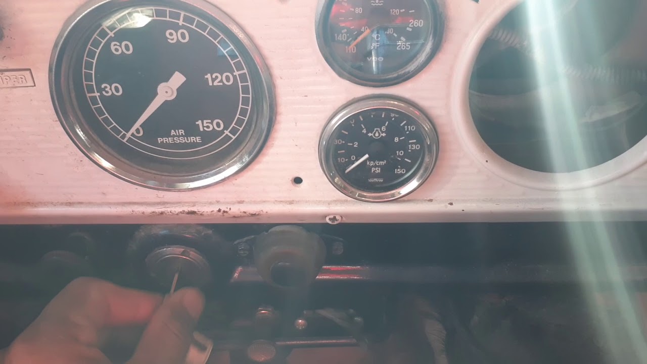 Ford f600 con cummins 6bt