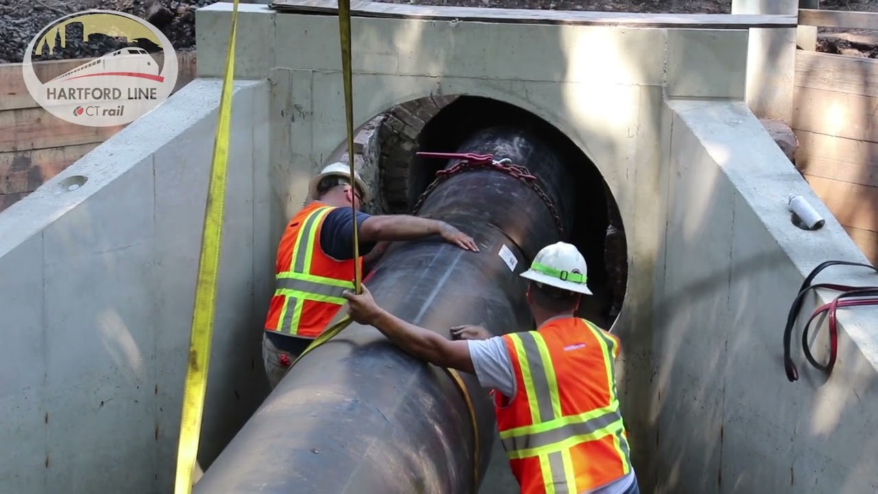 Pipe Installation Process at Creamery Brook (Windsor)