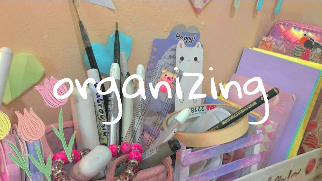 Re-organizing my art supplies 👀✨