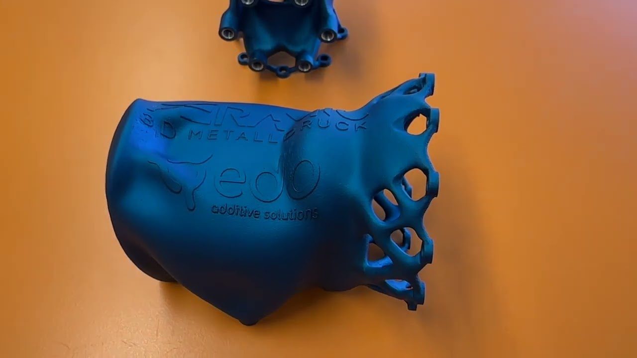 Topologieoptimiert, leicht und sch&ouml;n eloxiert. Was passiert, wenn man Aluminium zu Ende denkt?