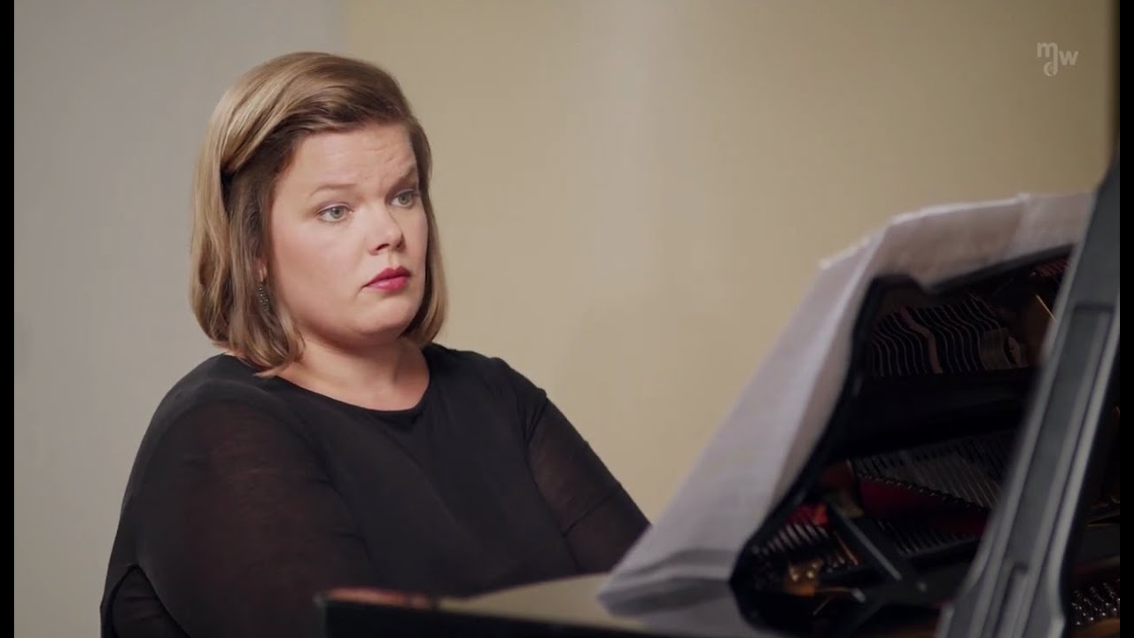 mdw Artists Portraits: Fiona Pollak, piano
