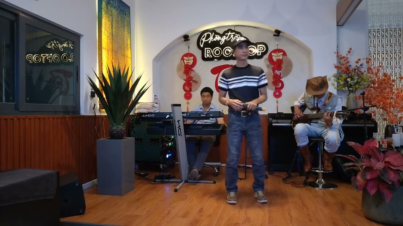 YÊU EM GIỮA ĐỜI QUÊN LÃNG 🎼: Trường Sa 🎙️: Thao Nguyễn