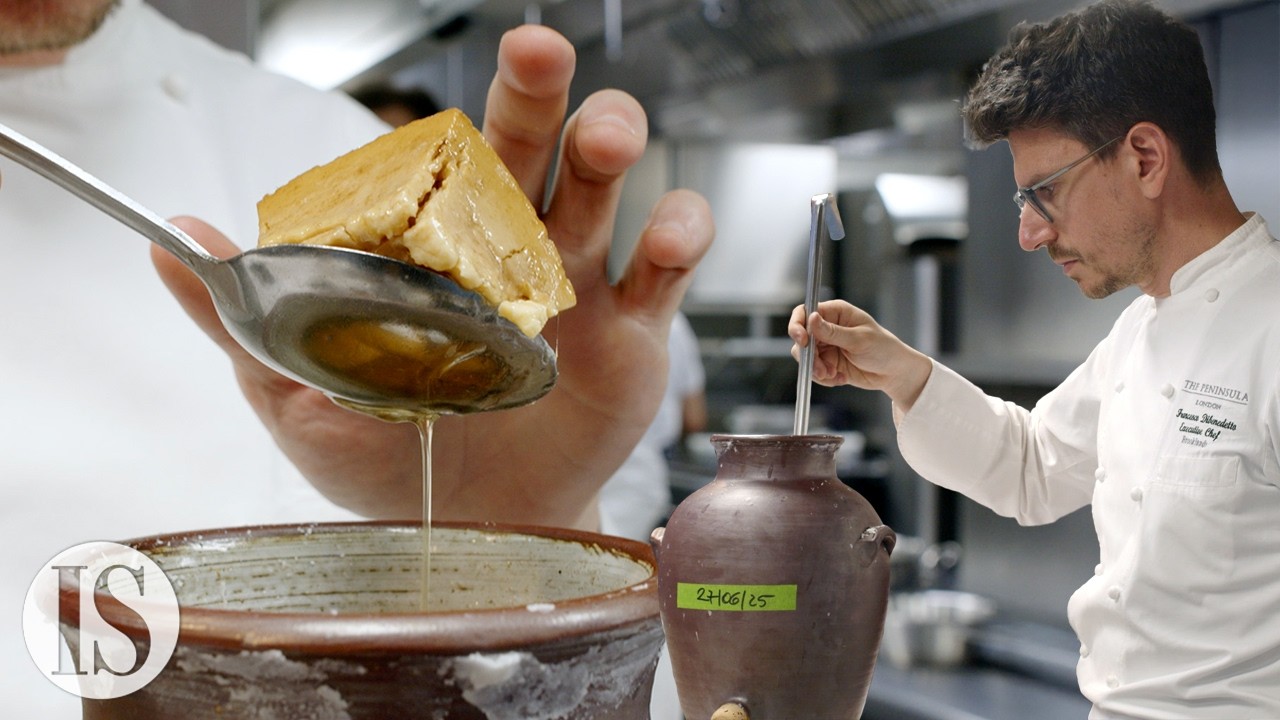 Lo chef Michelin che cucina il risotto nel whisky al ristorante Brooklands di Londra