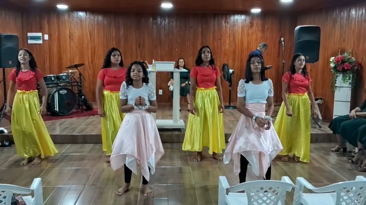 Coreografia do hino PAULO E SILAS   {Alisson e Neide}