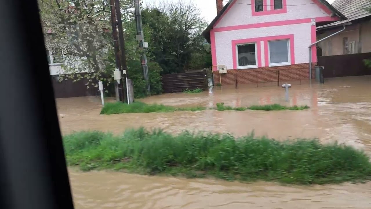22.04.2025 Búrka stredné Slovensko - Aktuálna situácia Slovensko - Zvolenská Slatina - Záplavy