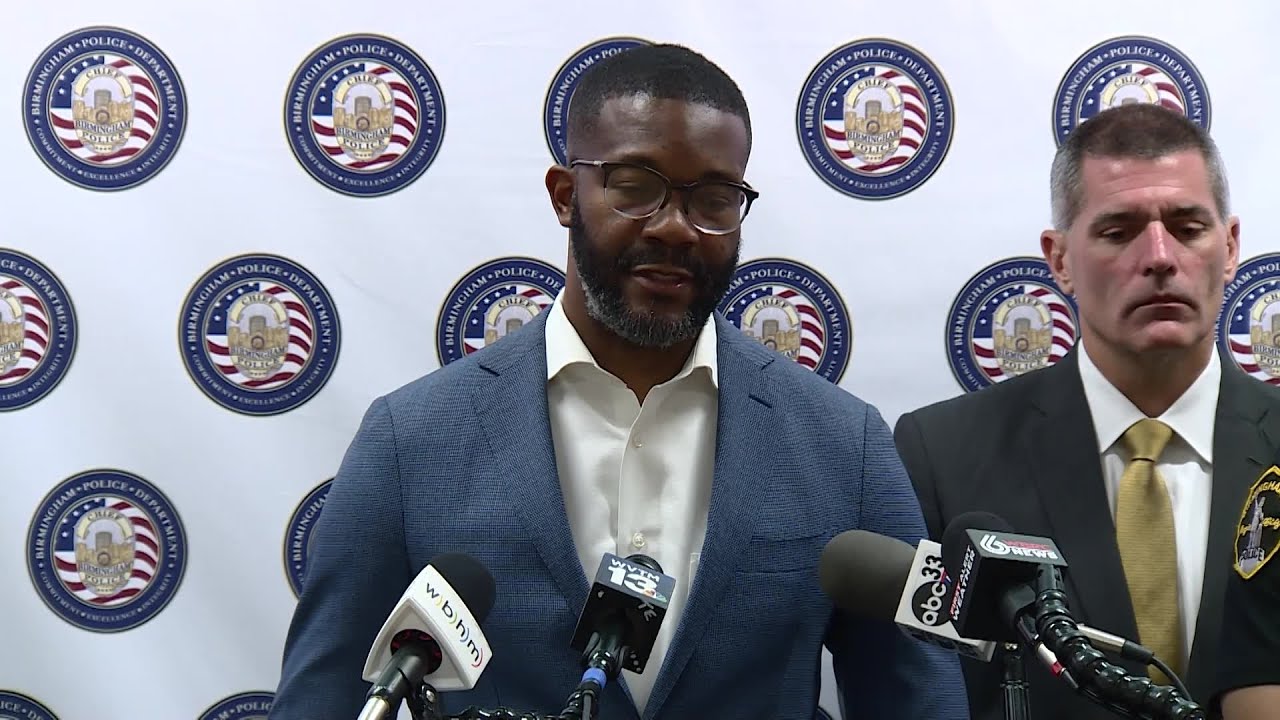 Birmingham Mayor Randall Woodfin passionately calls out the need to end violence after mass shooting