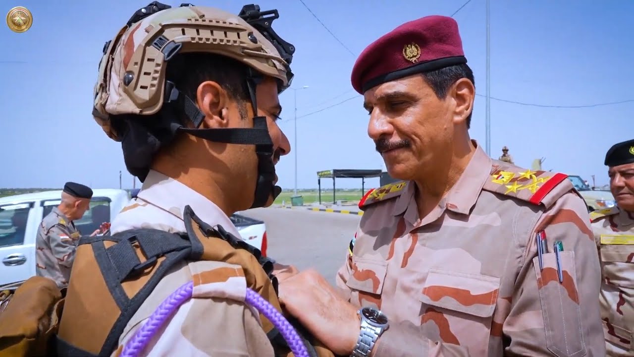 رئيس أركان الجيش يتفقد مقاتلي الفرقة المشاة السادسة ويهنئهم بمناسبة عيد الفطر المبارك