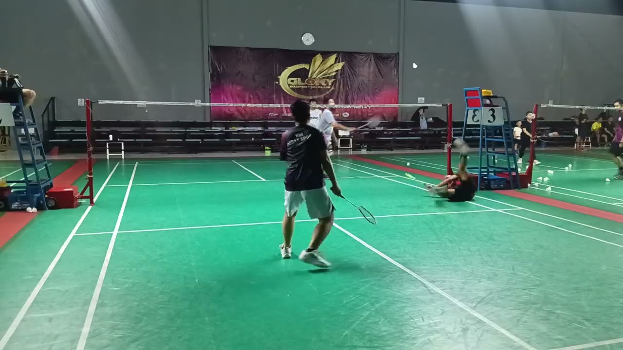 Minggu 8 Februari - 12