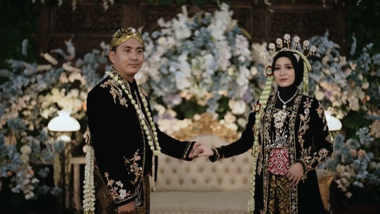 Momen Ketika Risky & Chyntia Menujuresmi