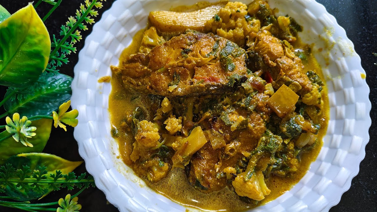 Fish Curry Recipe | Bengali Vegetable With Fish | Machli Curry | Rashmi Lahare | मछली रेसिपी