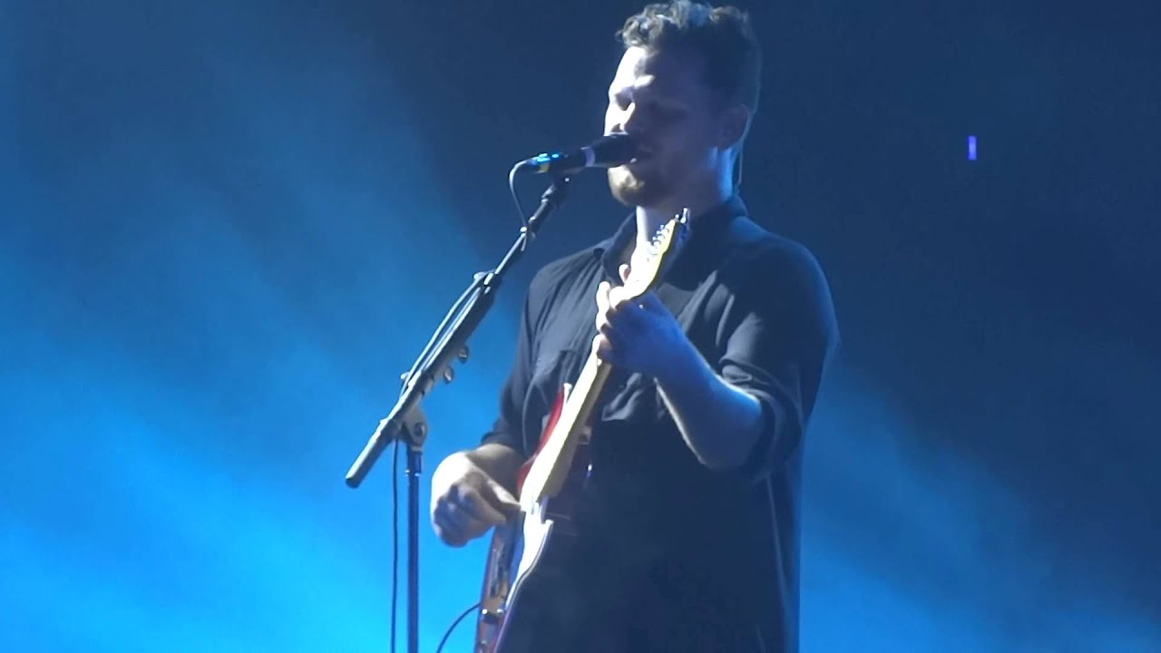Alt-J - Taro (HD) Live In Paris 2015