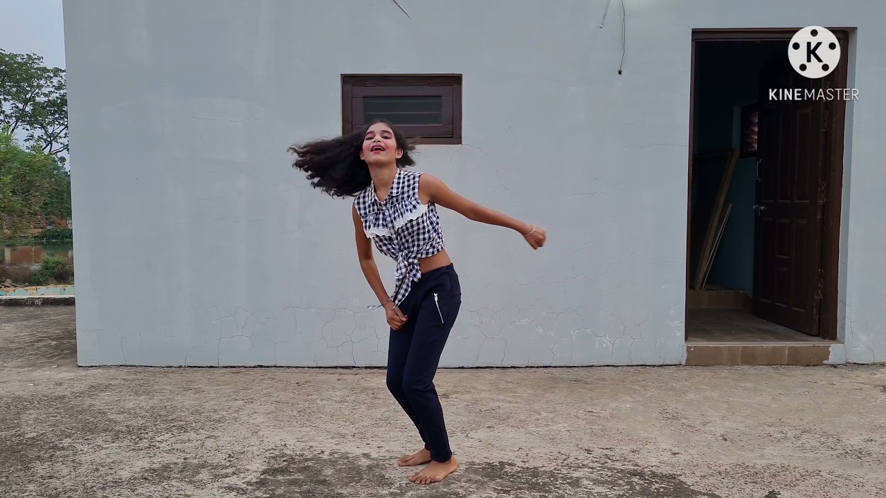 Kochayi ke paan dance performance by Avani Dahariya