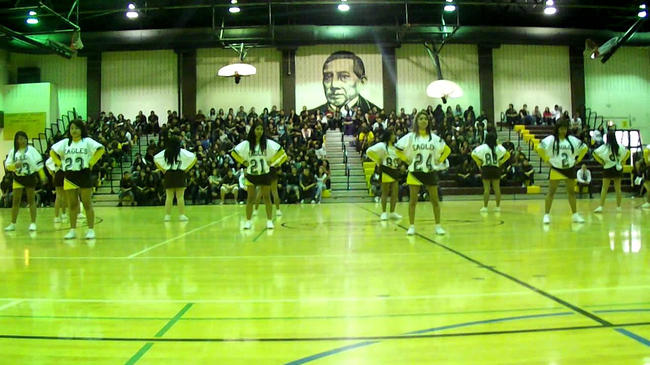 Juarez Cheerleaders 2011