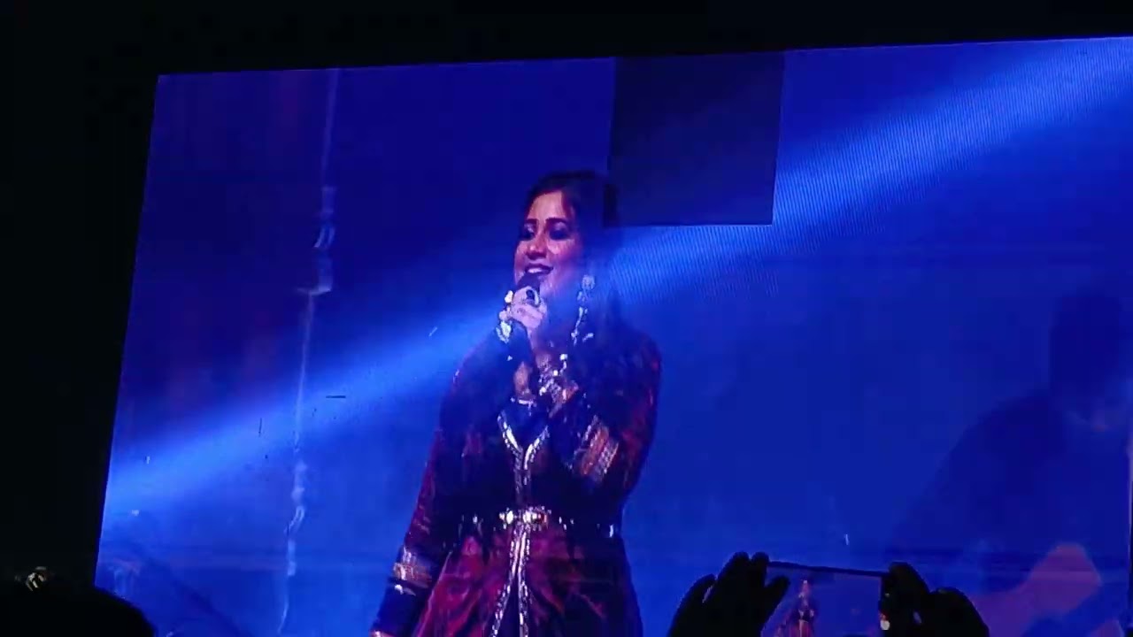 Jadu hai Nasha he .... Shreya Ghoshal at Baliyatra 🎶🎤💕#sreyaghosal #viral #balijatra2025  