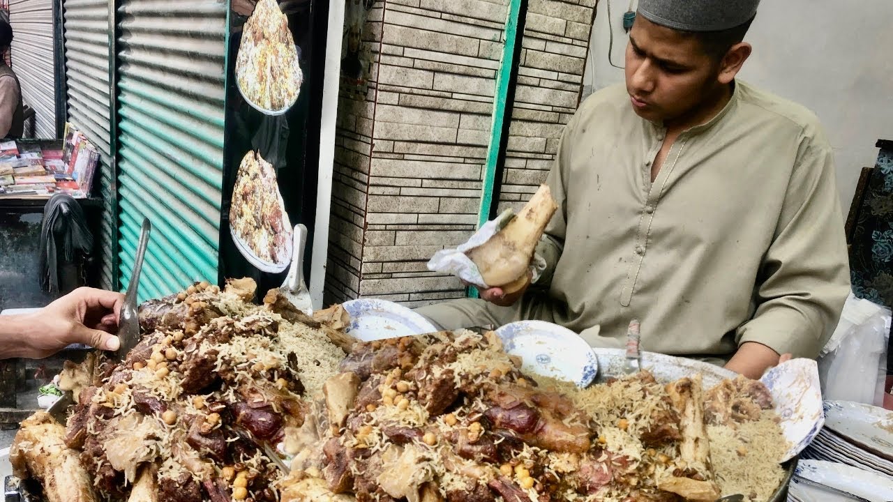 Zaiqa Chawal | Famous Mountain of Rice | Peshawar