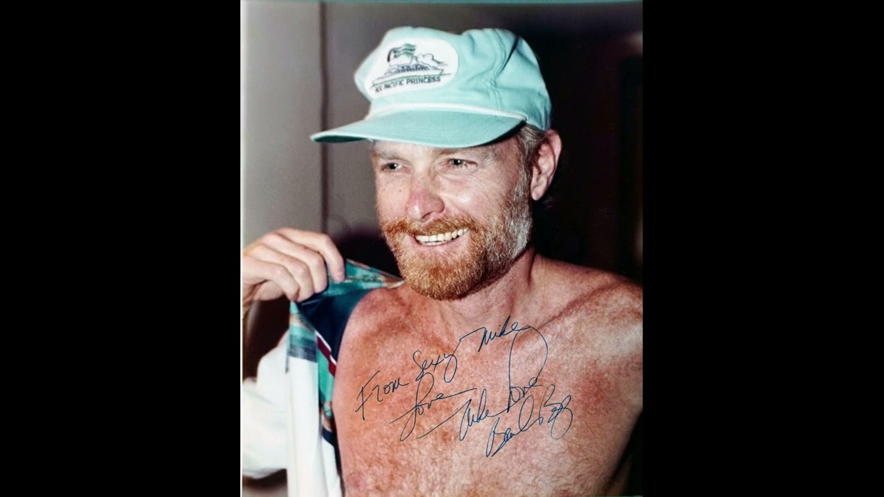 Mike Love - Girls Of The World (Alternate, Later Version)