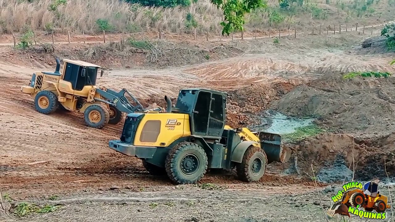 limpeza de açúde com Água pá carregadeira 12C volvo L60F 12D evo na ativa