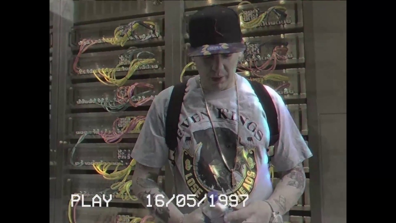 Money Boy - Cash Me Outside (Offizielles Musikvideo)