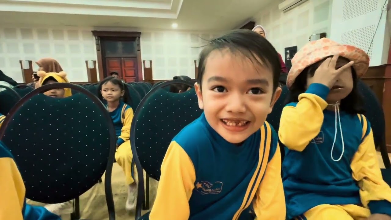 Short documentary : Museum Geologi Bandung