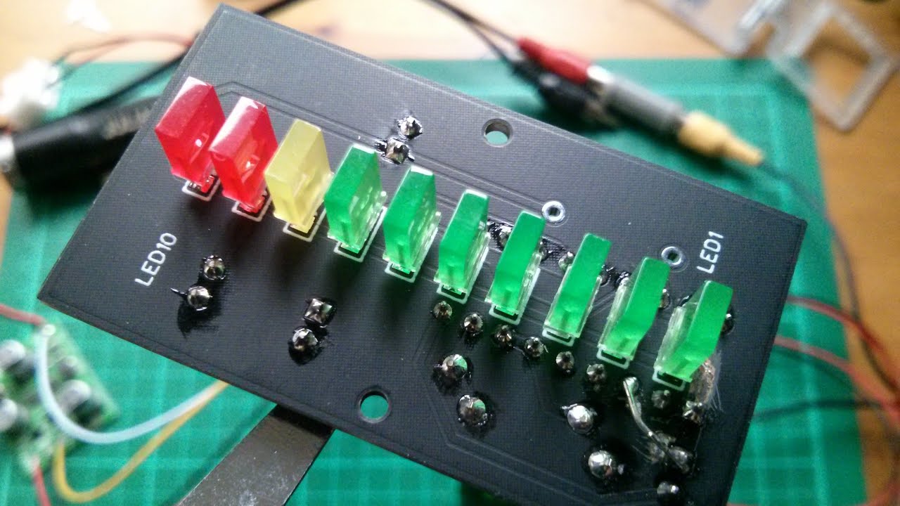 Matte Black PCB - LED Bargraph uses LM3915
