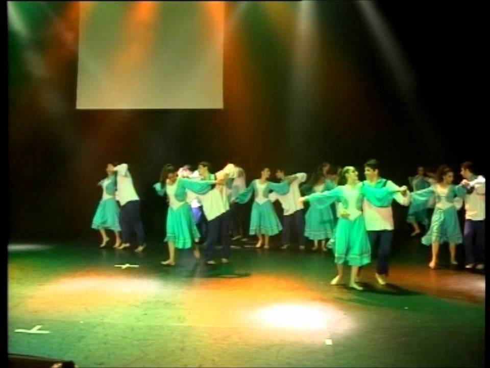 רן הירש - קדמת הבמה | ההר הירוק