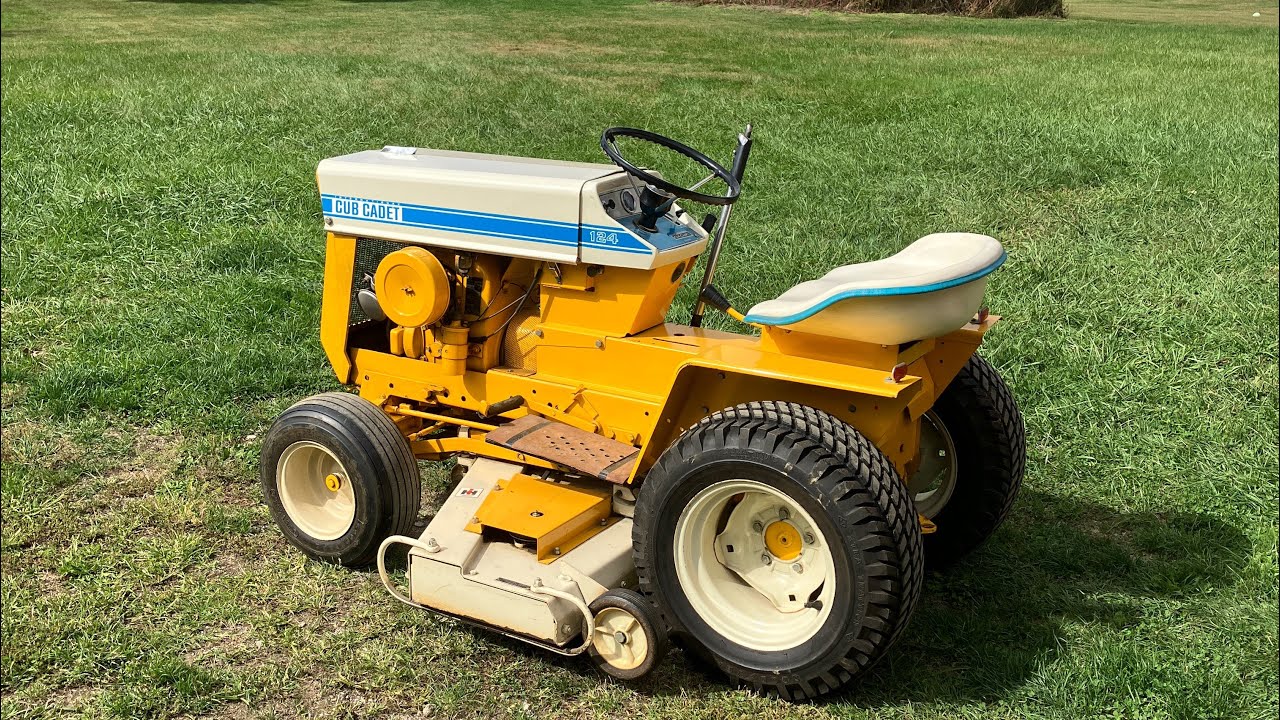 One family owned 1968 international cub cadet!