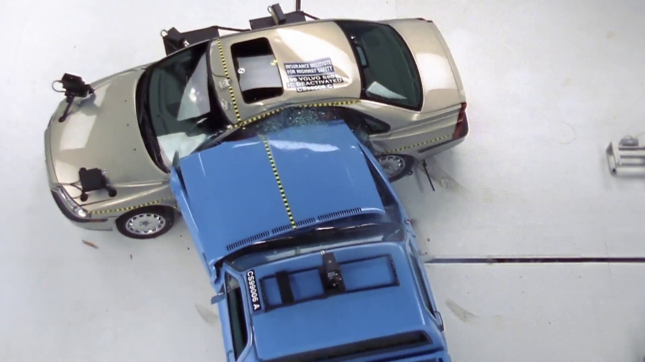 IIHS Side Impact Crash test demonstrating incompatibility