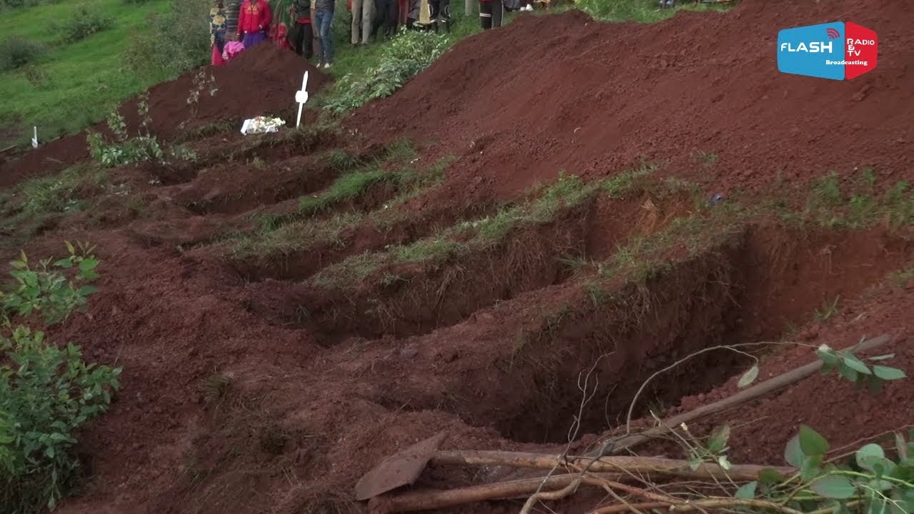 Kigali: Ibiza byahitanye 7 bo mu muryango umwe...byari amarira n'agahinda bashyingurwa