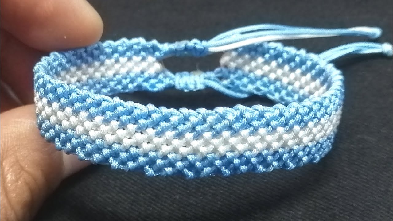 Pulsera, Albiceleste, de la selección Argentina, en hilo chino, fácil de realizar.