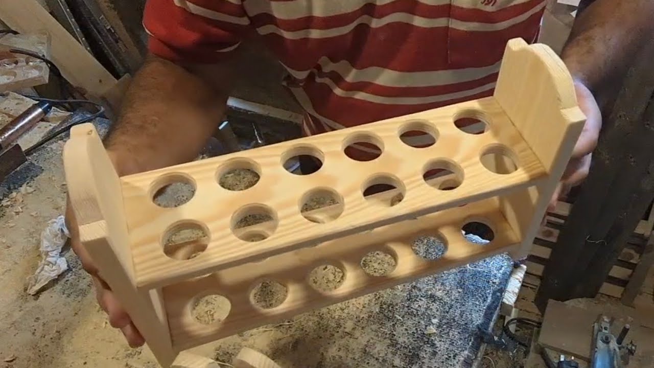 Egg holder - porta huevos de madera