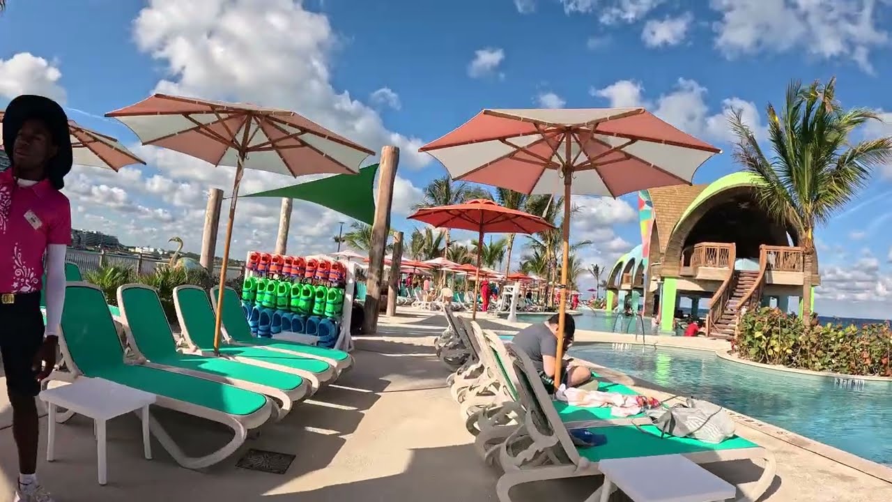 Royal Beach Club Chill Beach to Party Cove Walk-Through Early Morning 12/30/25