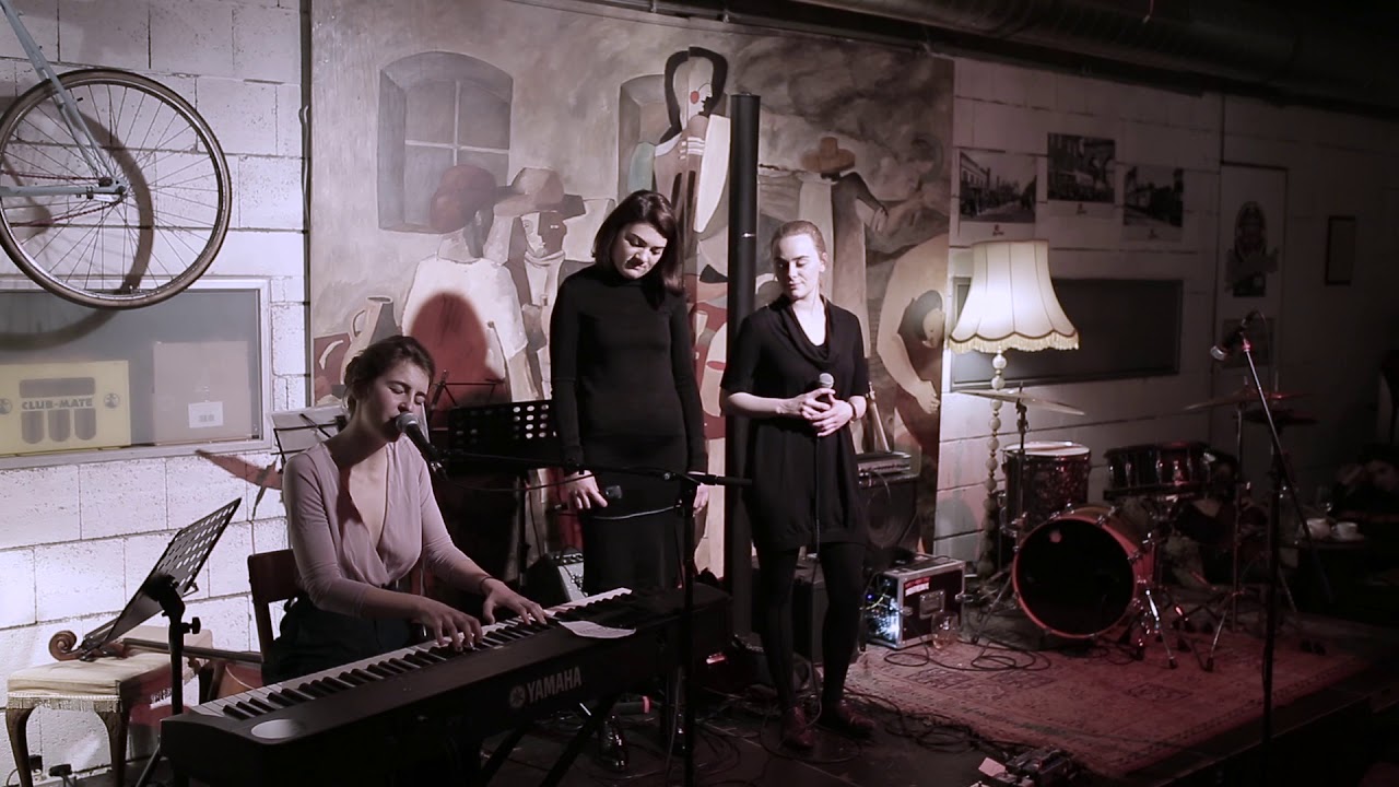 MARAVICA - Lullaby For Roos / Live in Café Siebenstern