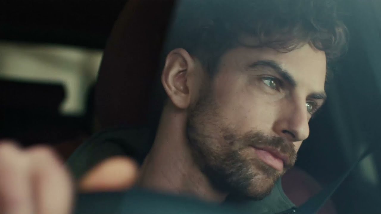 THE NEW X4: Conquer the road ahead.