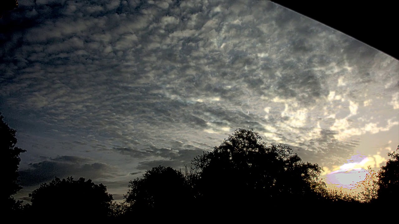 Matrix Glitch? Passing Celestial bodies? Overlapping dimensions? (November 1, 2017 at 9:40