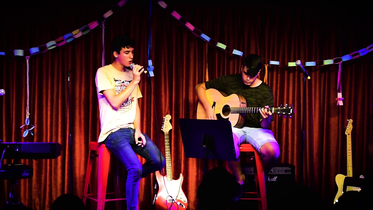 יותם אולמר ורעות אברג'ל - אלוהים נחמדה (במה פתוחה 27/9/18)