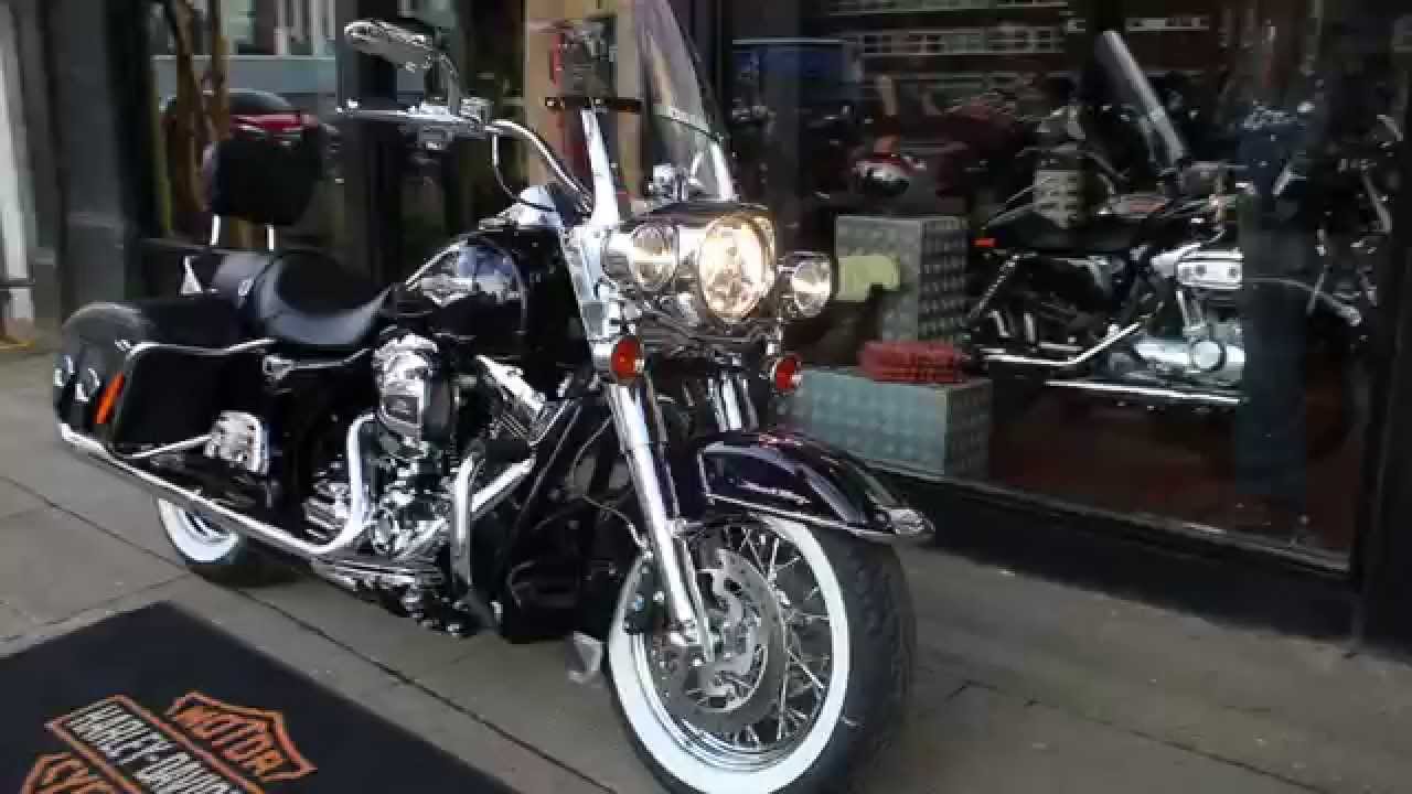 2015 HARLEY-DAVIDSON ROAD KING CLASSIC FLHRC FISHTAILS @ WCHD, Glasgow, Scotland